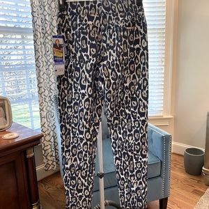 Leopard print denim begging w/ slimming technology